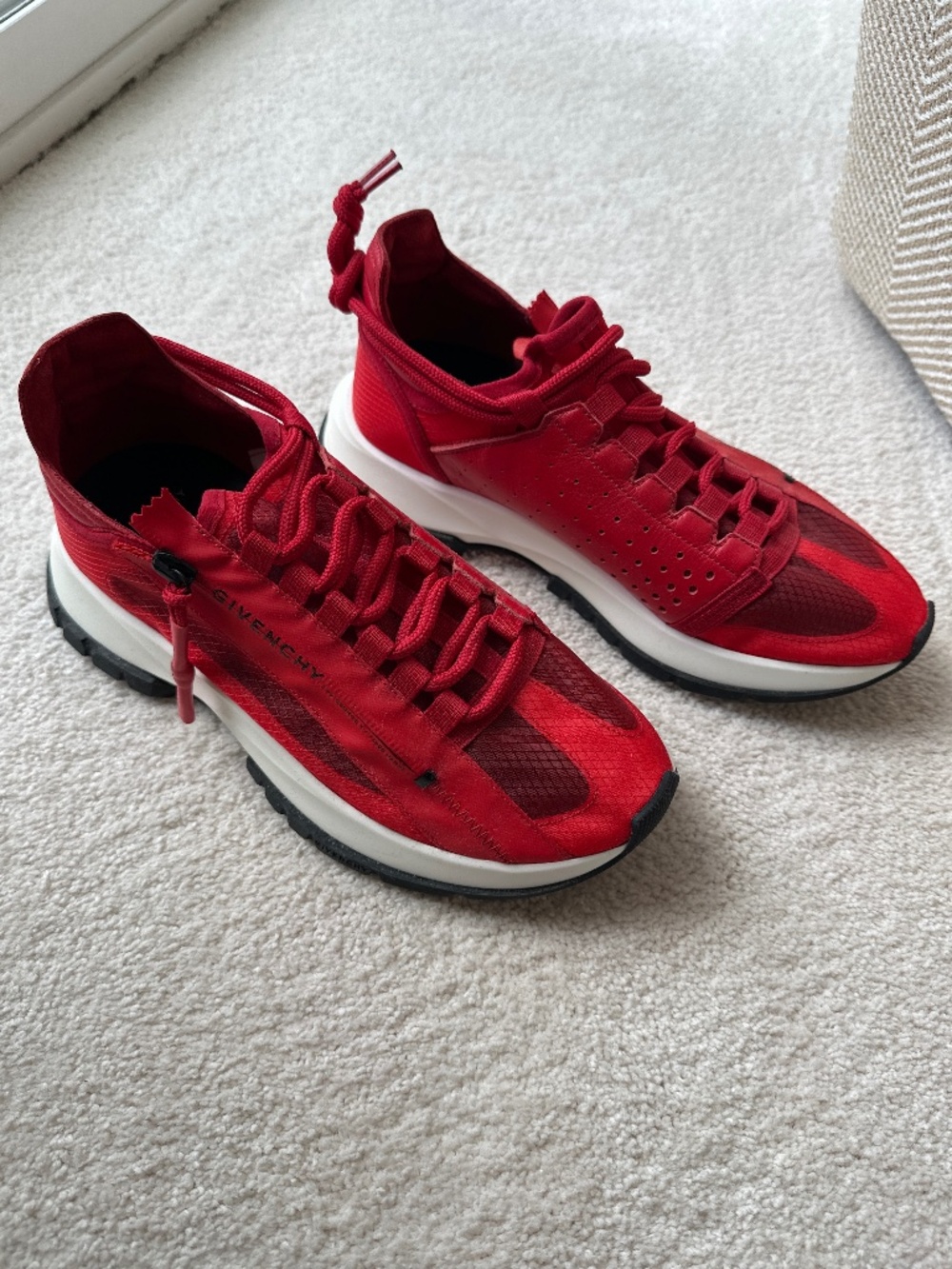 GIVENCHY Trainers (US 7.5)